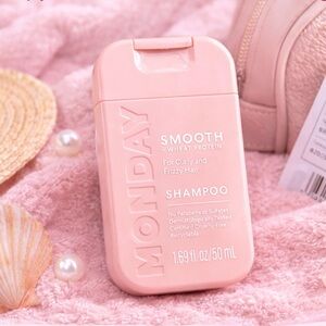 🌸✈️ MONDAY Smooth Travel Shampoo ✈️🌸